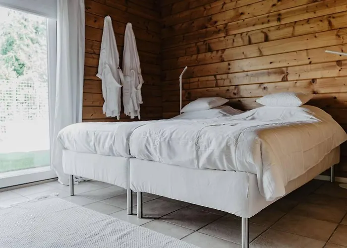 Life & Cooking بيت للعطل